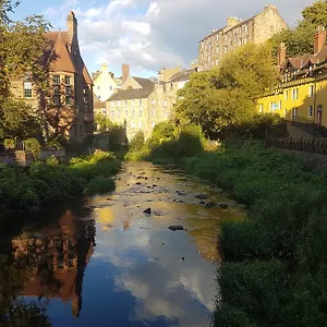 Dean Village - Lovely 2 Bed In Picturesque Dean Village With Balcony And Private Parking Apartment